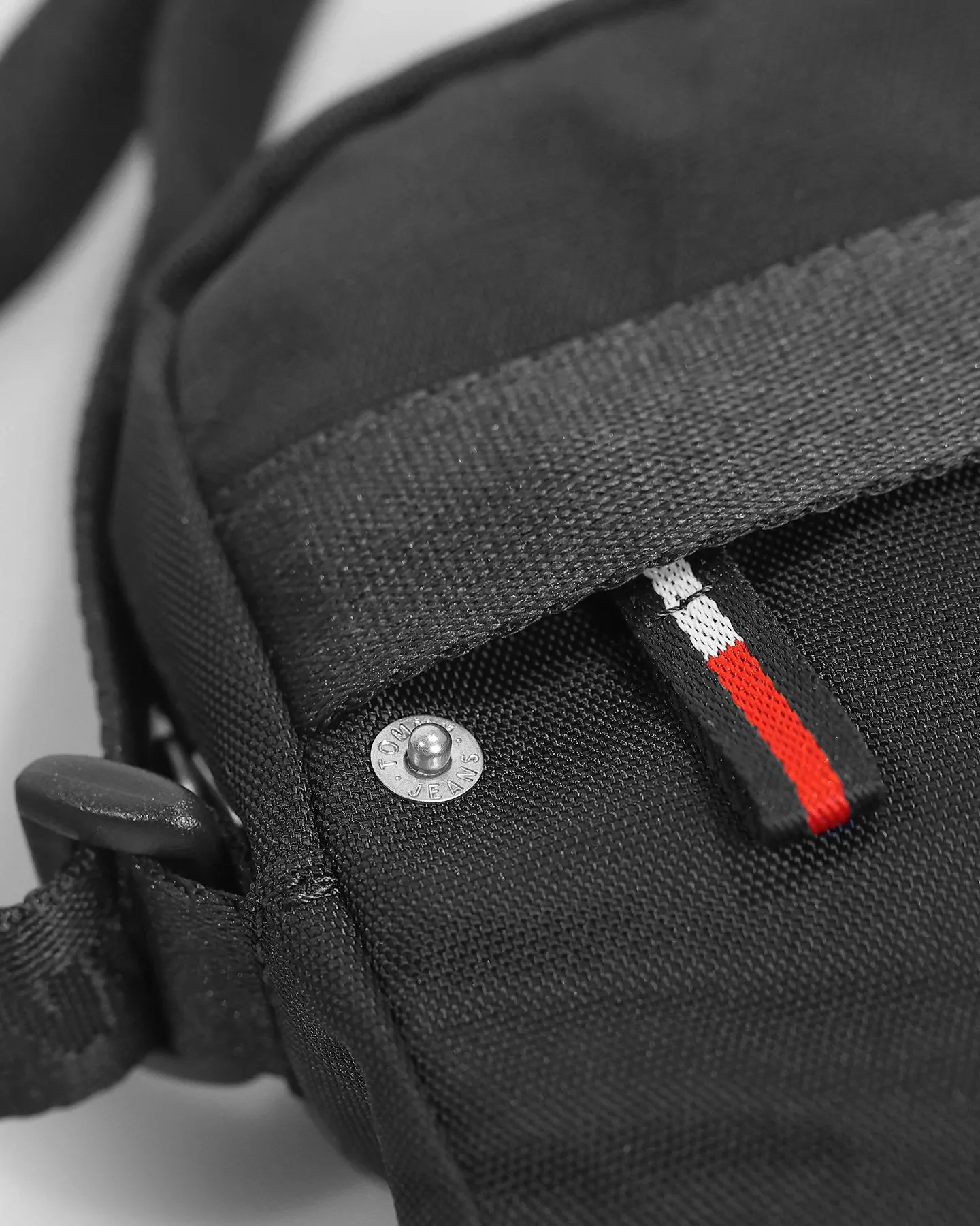 Tommy Jeans TJM Campus Reporter Black